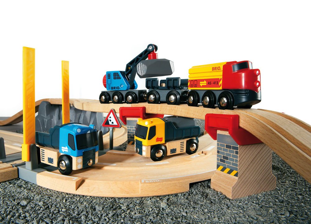 BRIO World - Straßen und Schienen Steinverlade Set
